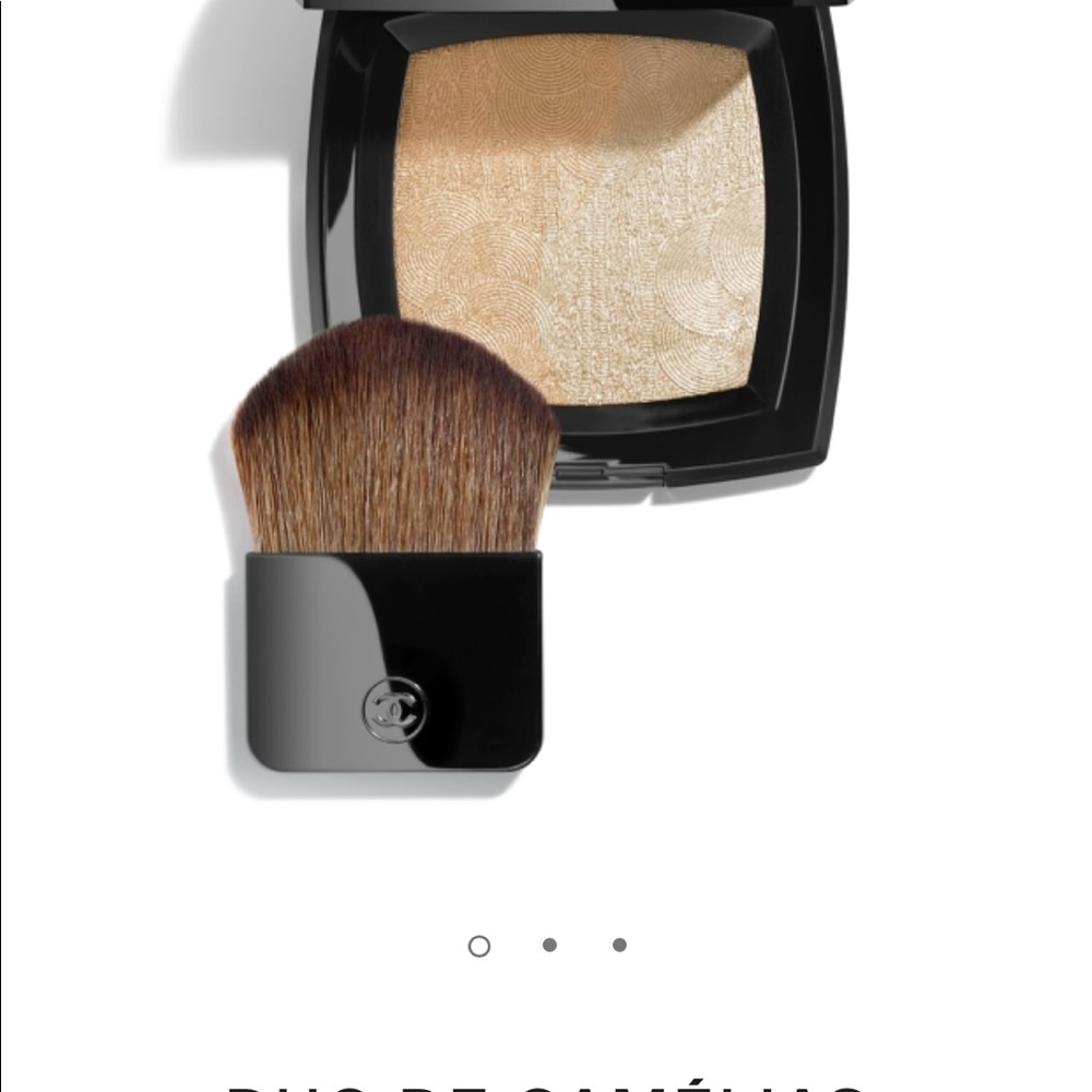 Chanel duo de Camelias Highlighter